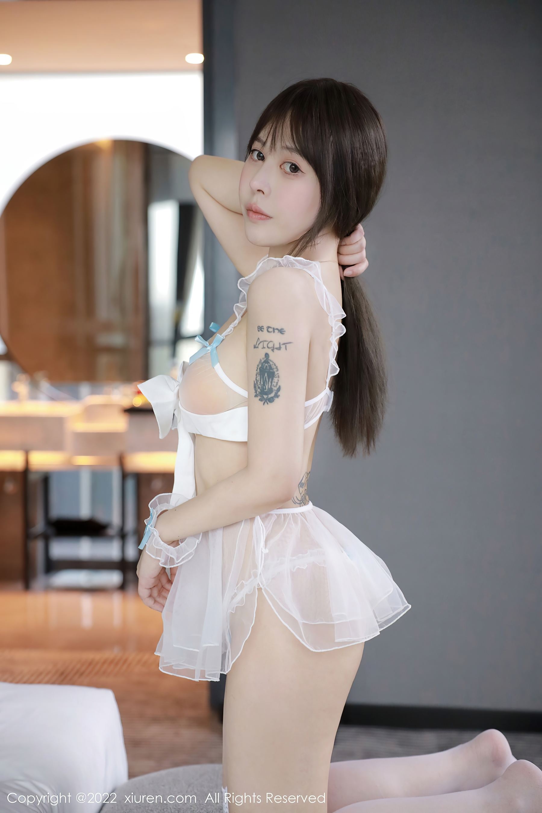 [XiuRen秀人网] No.5926 Evelyn艾莉 丝袜美臀