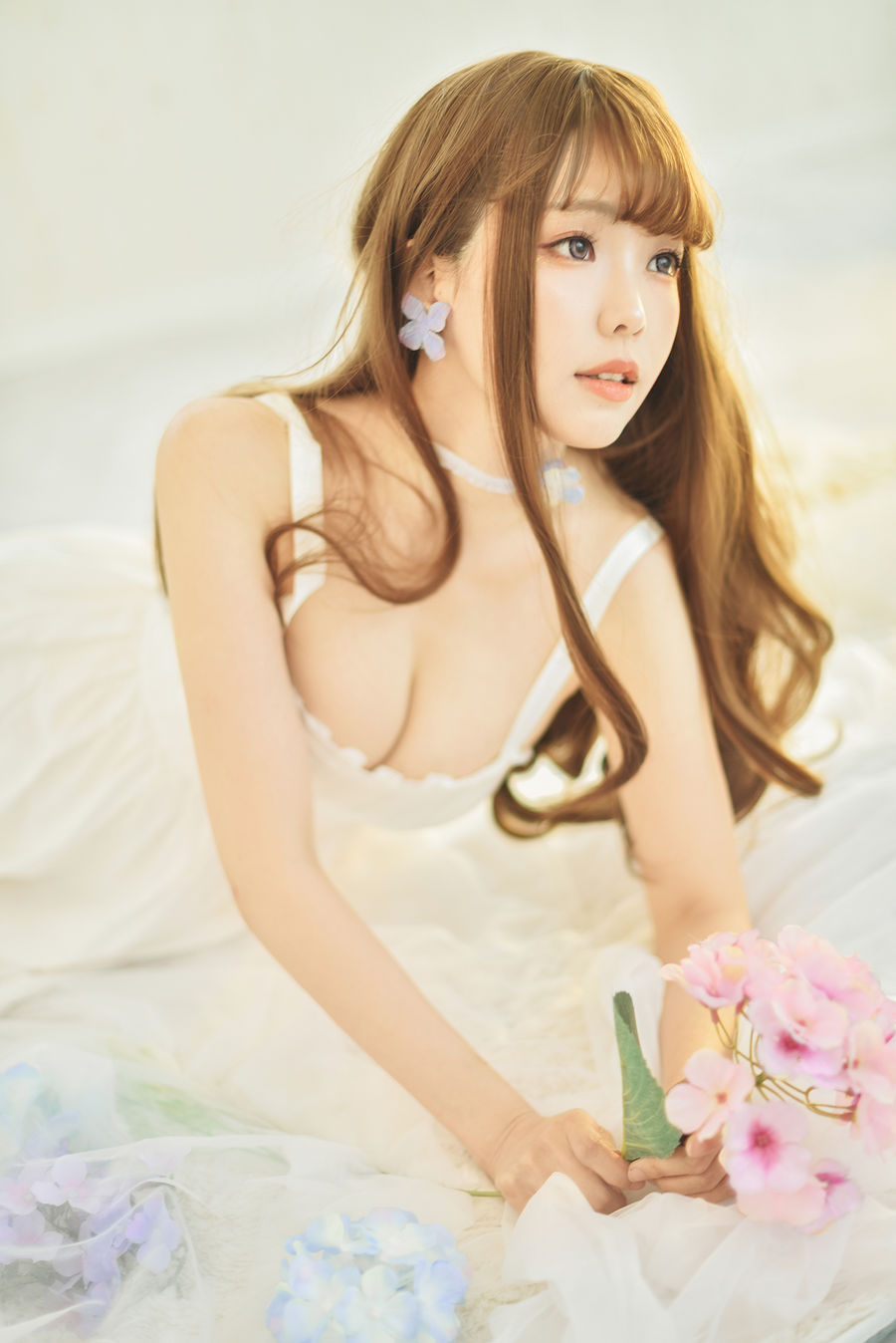 ElyEE子-No.051-White Dress [22P]