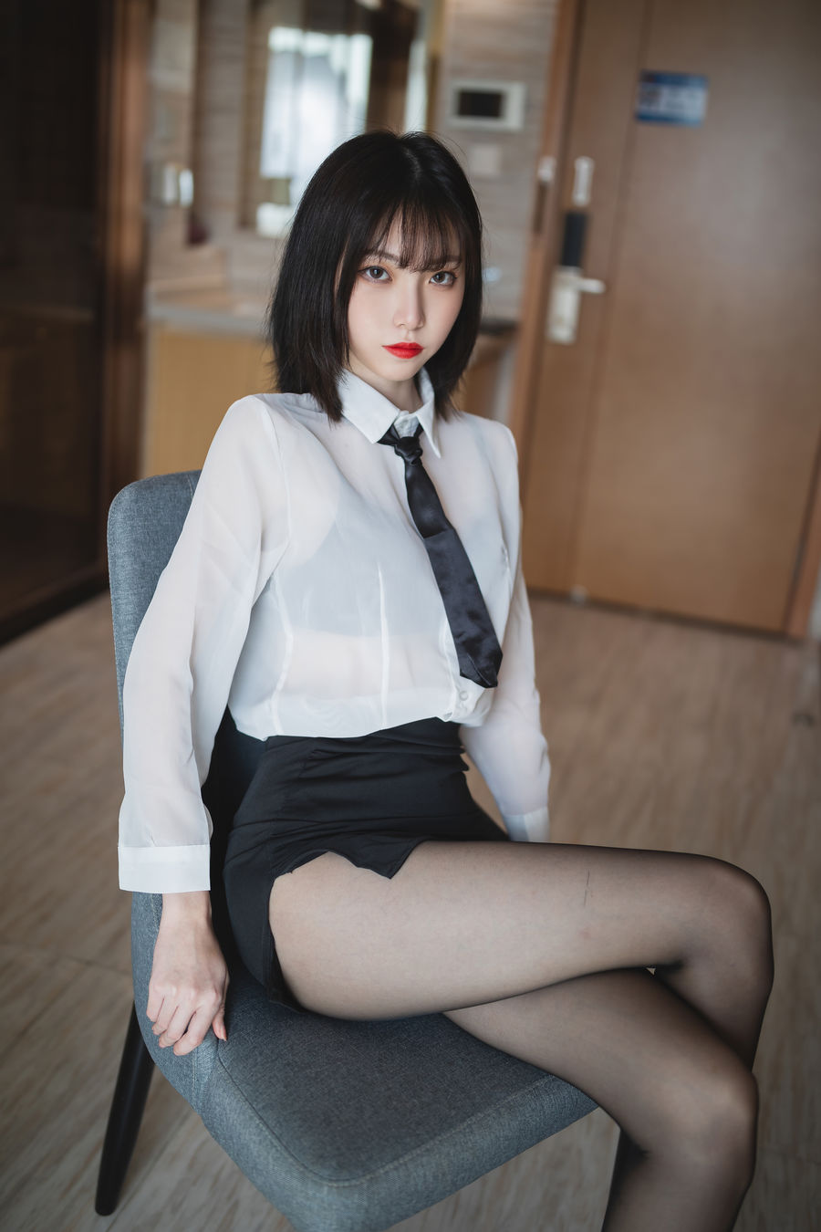 许岚LAN-No.002-ol制服 [41P]