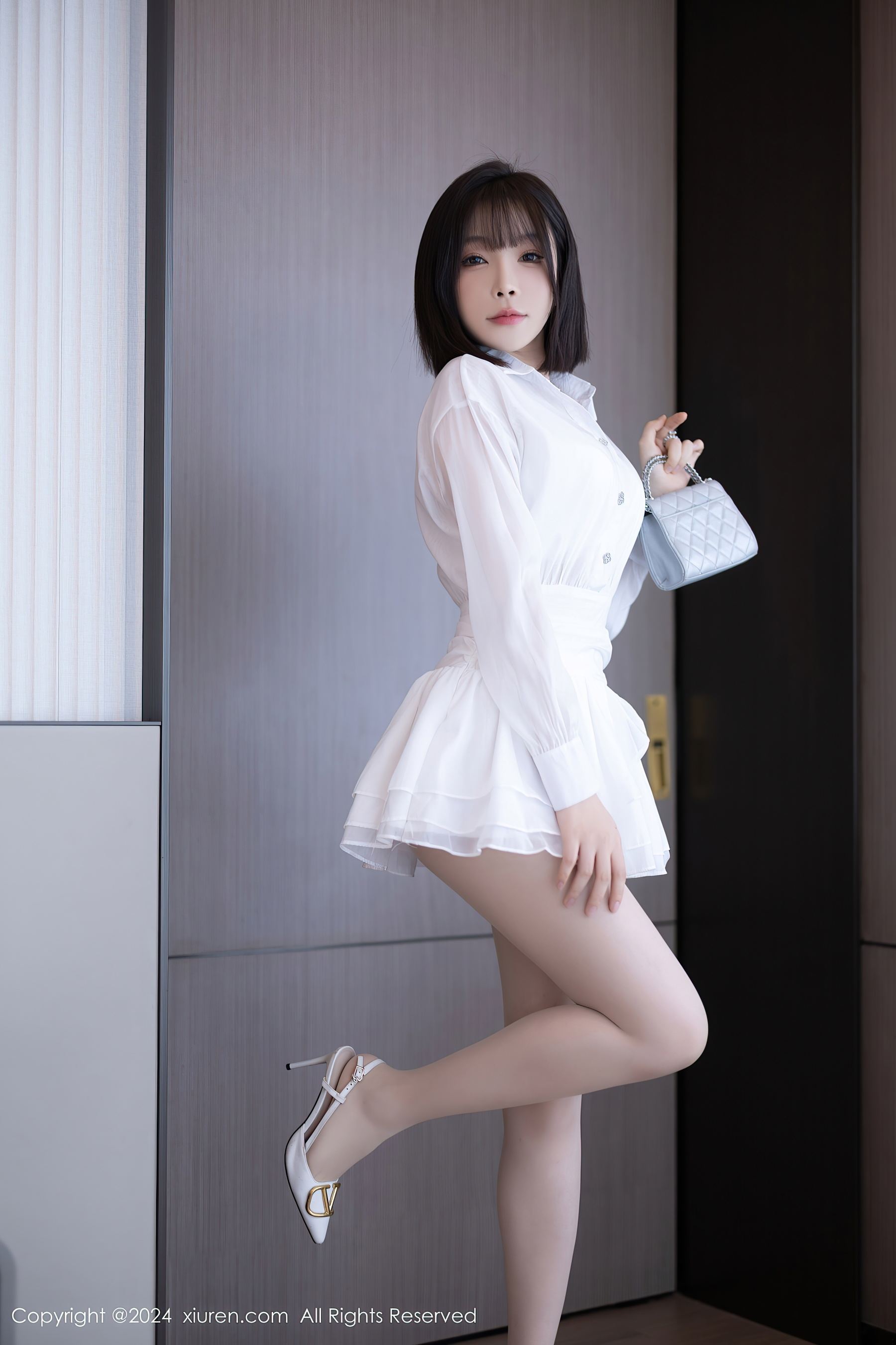 [XiuRen秀人网] No.9020 徐莉芝Booty 丝袜美腿