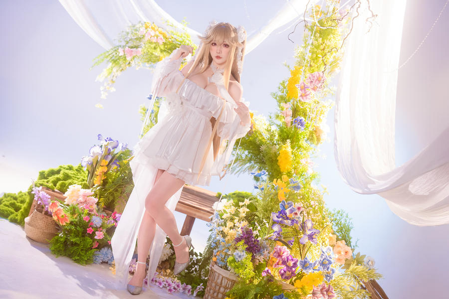 星之迟迟-No.272 – 2025年06月计划B 碧蓝航线 安克雷奇礼服 [49P 1V]