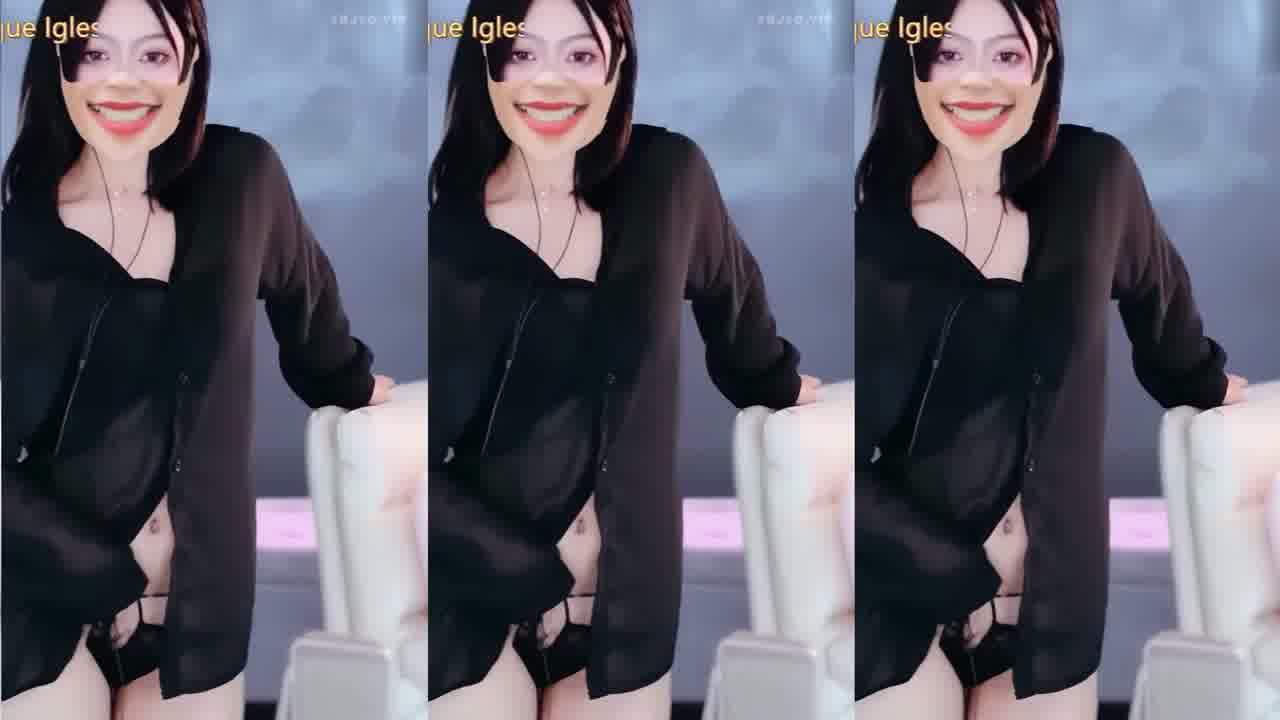 【在线观看】[主播]网易CC直播若水付费密码房定制热舞内衣3分06