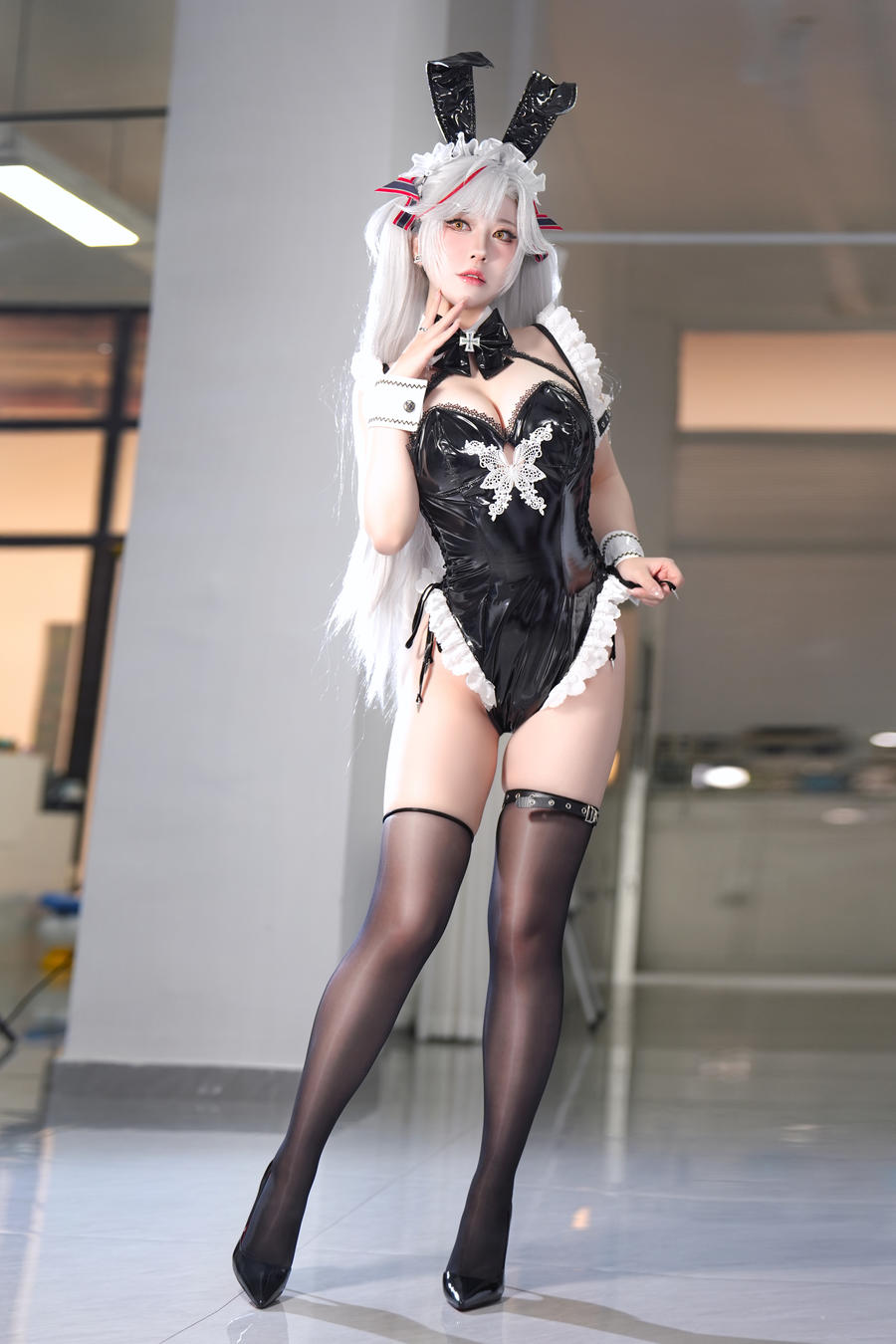 半半子-No.085 – 碧蓝航线 欧根亲王 [62P]